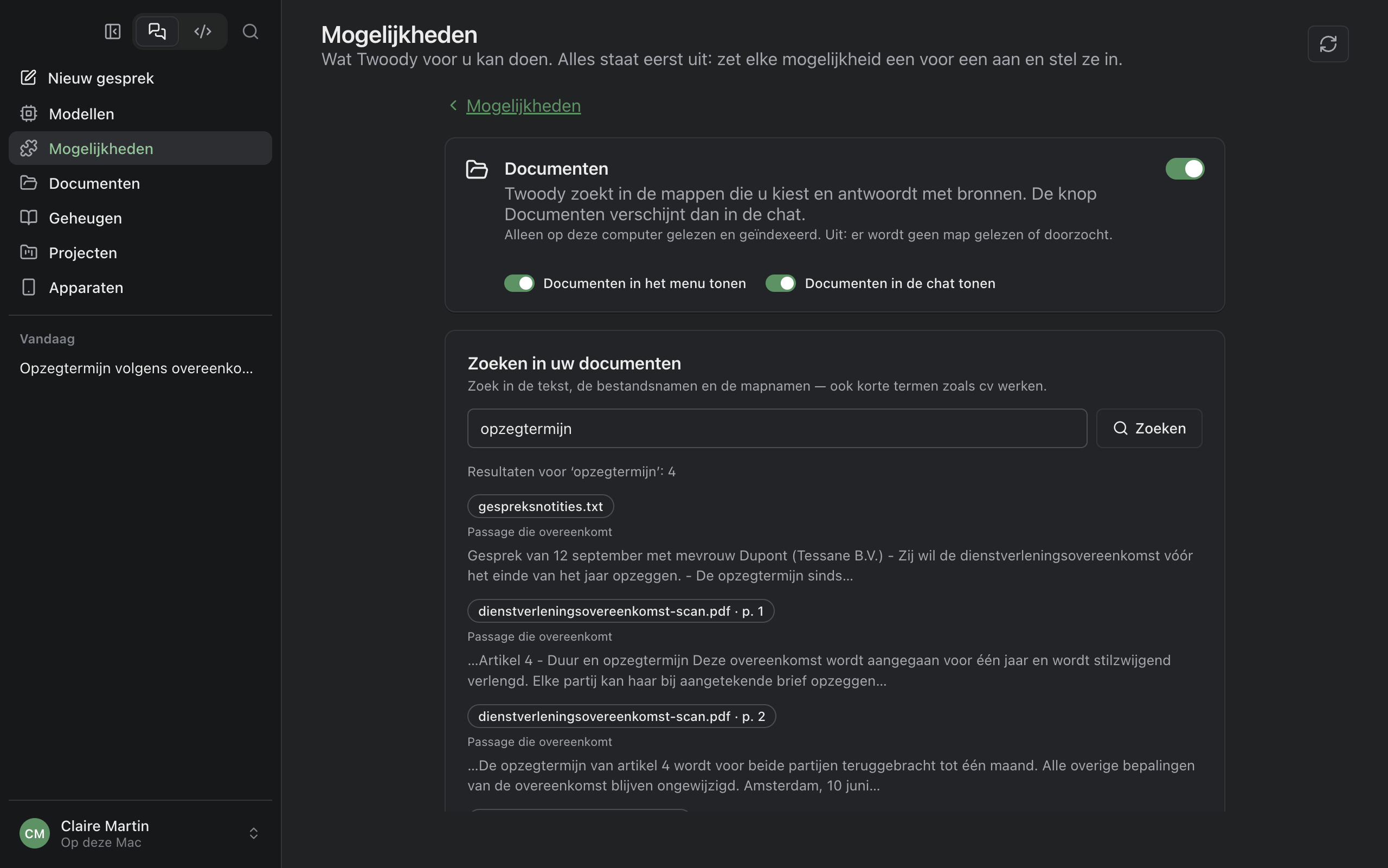 Het scherm ‘Documenten’ van Twoody, onder ‘Mogelijkheden’: een zoekopdracht naar ‘opzegtermijn’ die passages vindt in de gespreksnotities en in de gescande overeenkomst, pagina's 1 en 2.